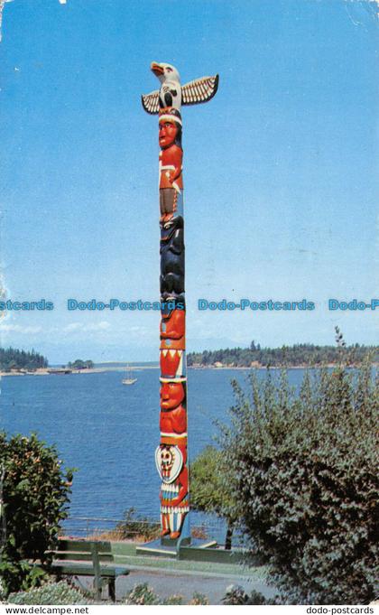 R074415 The Totem Pole at Georgia Park in Nanaimo. B. C. 1963