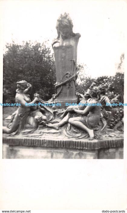 R229378 Statues Monument Unknown Place Old Photography Postcard U 410