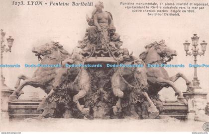 R236810 5273 Lyon Fontaine Bartholdi Fontaine monumentale en plomb martele et re