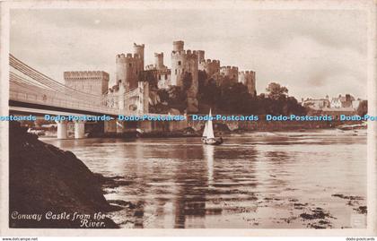 R259035 Conway Castle from the River T R Hammond RP