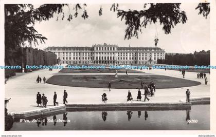 R483753 Wien Schloss Schonbrunn Postcard