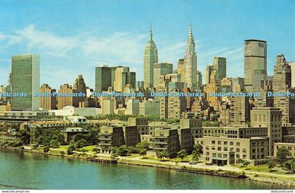 R578978 New York City Midtown Manhattan Skyline Manhattan Post Card Dexter Press