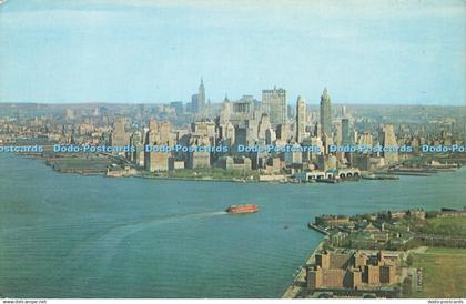 R579438 New York City Lower Manhattan Skyline Manhattan Post Card Dexter Press