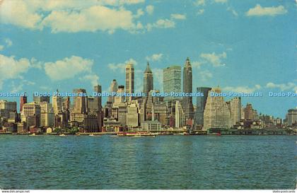 R621378 Lower Manhattan Skyline New York City 1964 Dexter Press Manhattan Post C