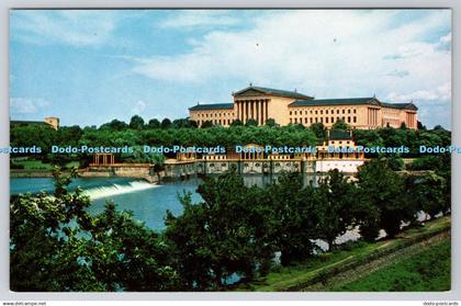 R745485 Philadelphia Benjamin Franklin Parkway Back View Philadelphia Museum of