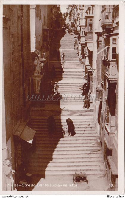 MALTA - Strada Santa Lucia, Valletta, Photo Postcard