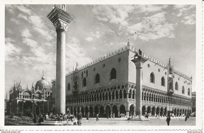 PC31727 Venice. Ducal Palace. 1951