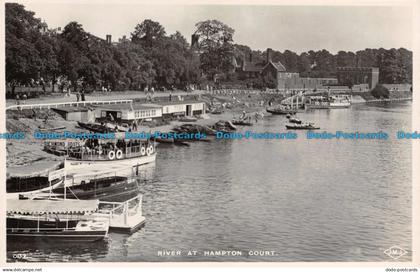 R126444 River at Hampton Court. Jackson