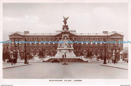 R255829 Buckingham Palace London