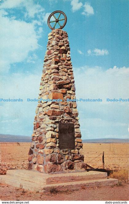 R406635 Monument to the Mormon Battalion midway between Albuquerque and Santa Fe