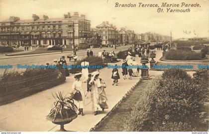 R648790 Gt. Yarmouth. Brandon Terrace. Marine Parade. Valentine Series