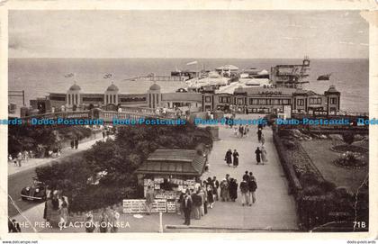 R665925 Clacton on Sea. The Pier