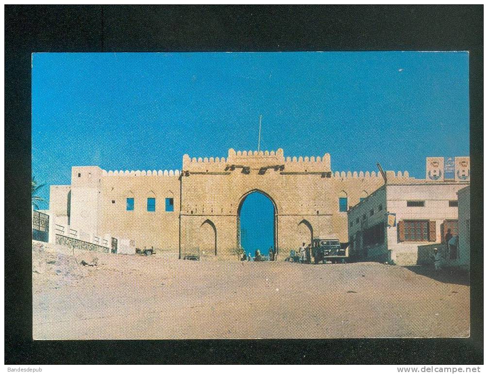 Yemen - Mukalla - Gate ( Hadramaout automobile 4X4 Land Rover )