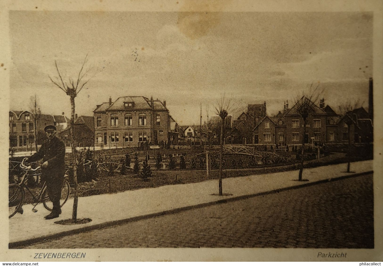 Zevenbergen (N-Br.) Parkzicht 1930 vlekkig