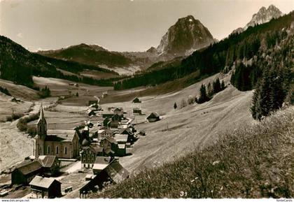 13872773 Alpthal SZ Panorama mit Kirche