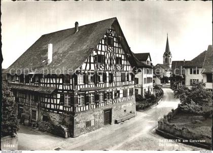 12587766 Berlingen Untersee Dorfpartie Fachwerkhaus Kirche Berlingen