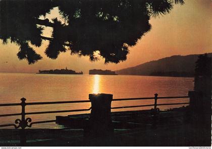 SUISSE - Lac Majeur - Les Iles Borromee vues de Baveno au coucher du soleil - Carte Postale