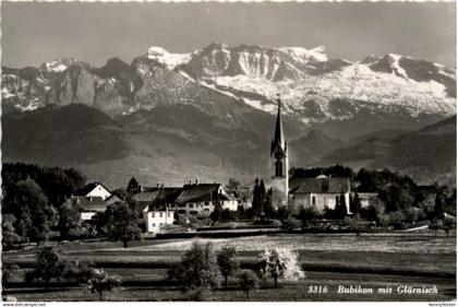 Bubikon mit Glärnisch